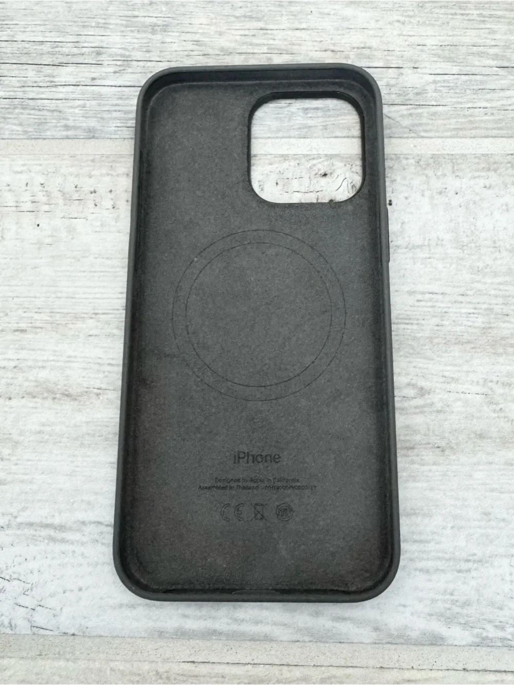 Apple iPhone 15 Pro Max Grey Silicone MagSafe Case